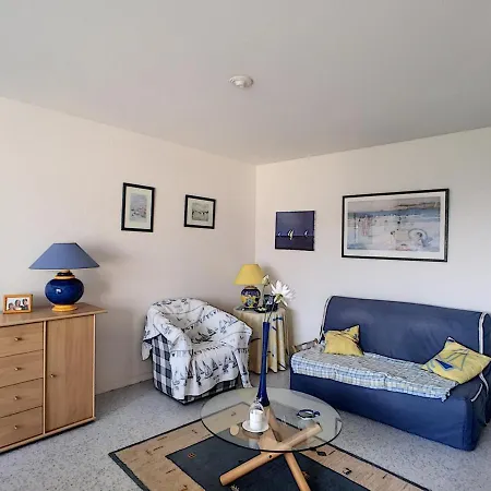 Appartement Jullouville, 3 Pièces, 4 Personnes - Fr-1-361-339